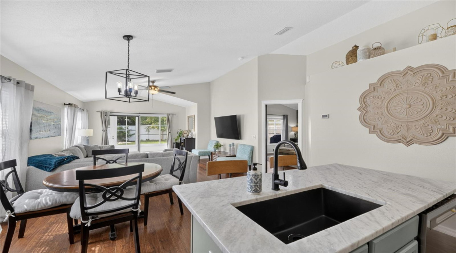 Apollo Beach, Florida 33572, 3 Bedroom Bedrooms, ,2 Bathroombathrooms,Residential,For Sale,Devonbridge Garden,0,Mfrtb8540995