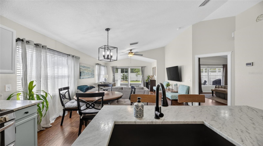 Apollo Beach, Florida 33572, 3 Bedroom Bedrooms, ,2 Bathroombathrooms,Residential,For Sale,Devonbridge Garden,0,Mfrtb8540995