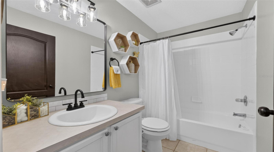 Apollo Beach, Florida 33572, 3 Bedroom Bedrooms, ,2 Bathroombathrooms,Residential,For Sale,Devonbridge Garden,0,Mfrtb8540995