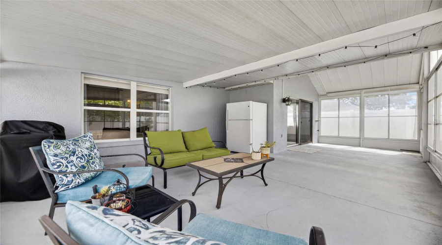Apollo Beach, Florida 33572, 3 Bedroom Bedrooms, ,2 Bathroombathrooms,Residential,For Sale,Devonbridge Garden,0,Mfrtb8540995