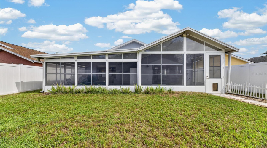 Apollo Beach, Florida 33572, 3 Bedroom Bedrooms, ,2 Bathroombathrooms,Residential,For Sale,Devonbridge Garden,0,Mfrtb8540995