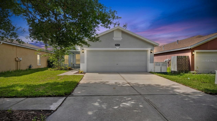 Apollo Beach, Florida 33572, 3 Bedroom Bedrooms, ,2 Bathroombathrooms,Residential,For Sale,Devonbridge Garden,0,Mfrtb8540995