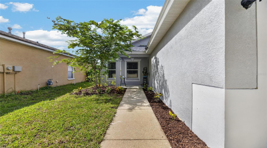 Apollo Beach, Florida 33572, 3 Bedroom Bedrooms, ,2 Bathroombathrooms,Residential,For Sale,Devonbridge Garden,0,Mfrtb8540995