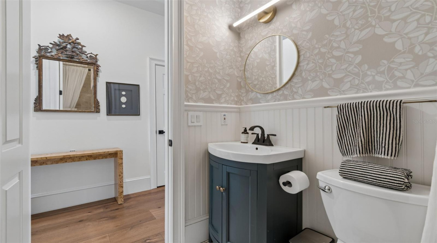 Winter Park, Florida 32789, 4 Bedroom Bedrooms, ,4 Bathroombathrooms,Residential,For Sale,Magnolia Ave,0,Mfro6396118