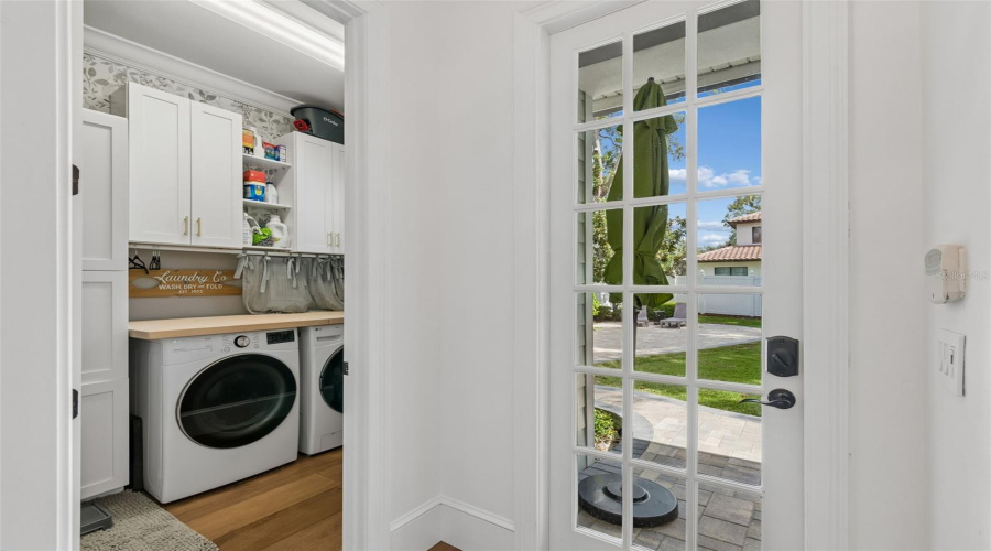 Winter Park, Florida 32789, 4 Bedroom Bedrooms, ,4 Bathroombathrooms,Residential,For Sale,Magnolia Ave,0,Mfro6396118