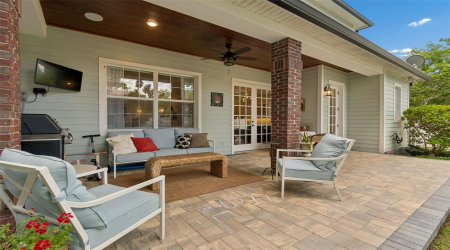 Winter Park, Florida 32789, 4 Bedroom Bedrooms, ,4 Bathroombathrooms,Residential,For Sale,Magnolia Ave,0,Mfro6396118