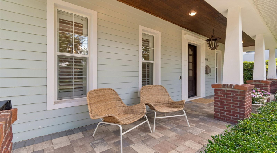 Winter Park, Florida 32789, 4 Bedroom Bedrooms, ,4 Bathroombathrooms,Residential,For Sale,Magnolia Ave,0,Mfro6396118