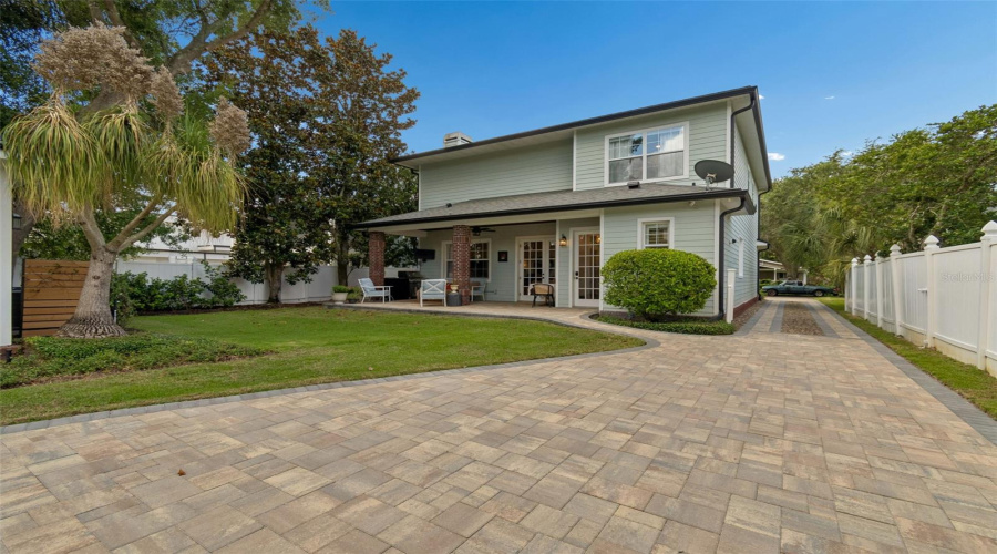 Winter Park, Florida 32789, 4 Bedroom Bedrooms, ,4 Bathroombathrooms,Residential,For Sale,Magnolia Ave,0,Mfro6396118
