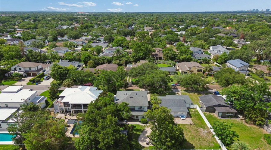 Winter Park, Florida 32789, 4 Bedroom Bedrooms, ,4 Bathroombathrooms,Residential,For Sale,Magnolia Ave,0,Mfro6396118