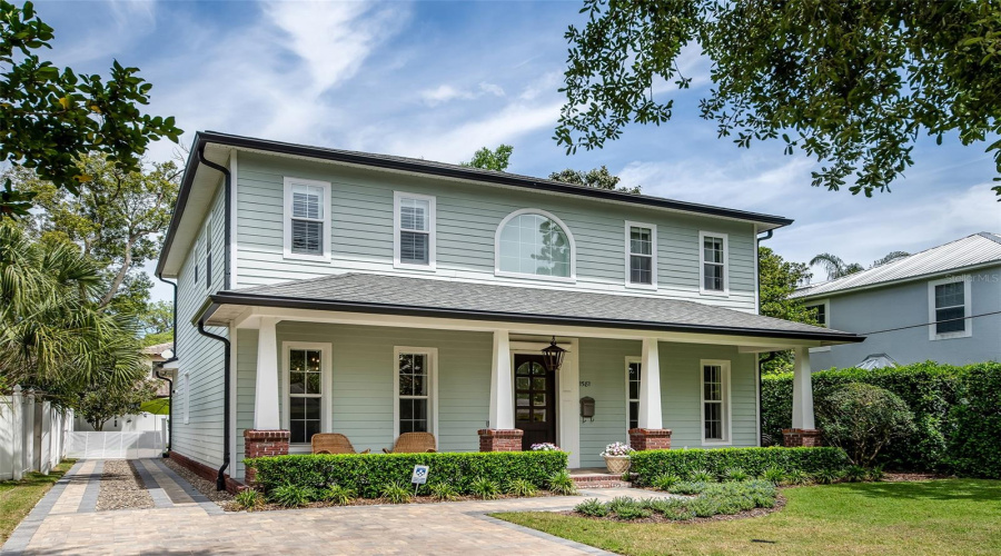 Winter Park, Florida 32789, 4 Bedroom Bedrooms, ,4 Bathroombathrooms,Residential,For Sale,Magnolia Ave,0,Mfro6396118