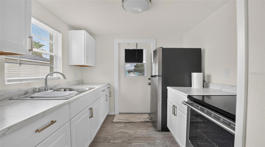 Tampa, Florida 33619, 3 Bedroom Bedrooms, ,1 Bathroombathrooms,Residential,For Sale,87Th,0,Mfro6426725