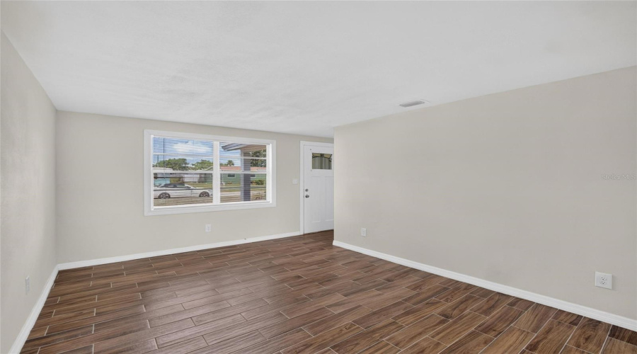 Tampa, Florida 33619, 3 Bedroom Bedrooms, ,1 Bathroombathrooms,Residential,For Sale,87Th,0,Mfro6426725