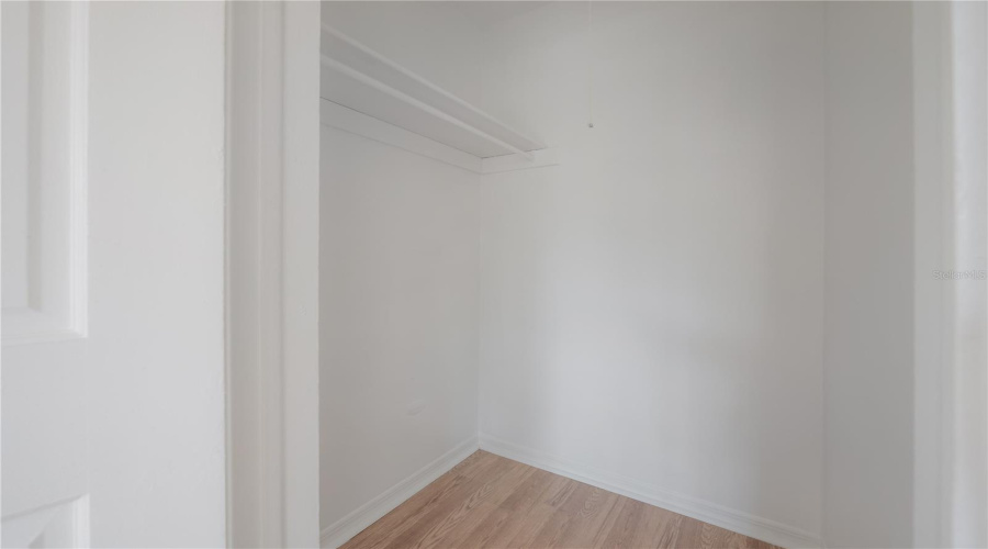 Tampa, Florida 33618, 2 Bedroom Bedrooms, ,2 Bathroombathrooms,Residential,For Sale,Carrollwood,0,Mfrtb8542639