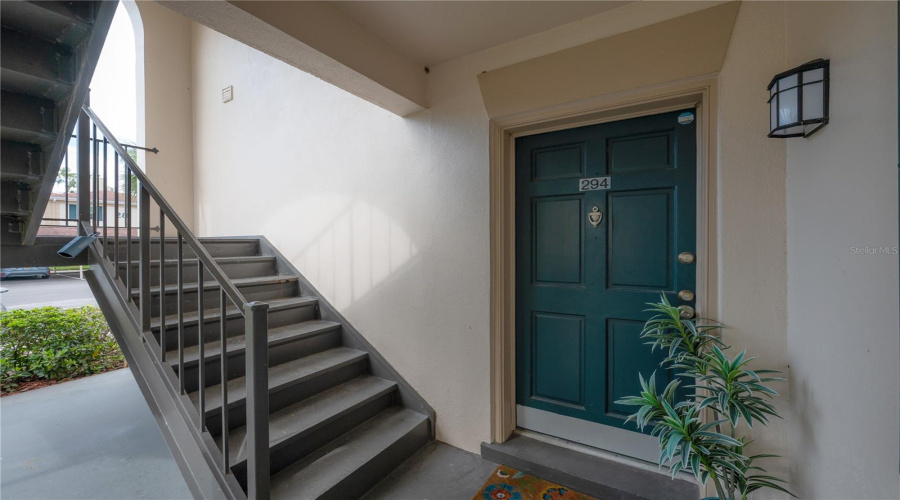 Tampa, Florida 33618, 2 Bedroom Bedrooms, ,2 Bathroombathrooms,Residential,For Sale,Carrollwood,0,Mfrtb8542639