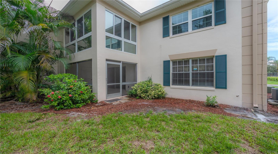 Tampa, Florida 33618, 2 Bedroom Bedrooms, ,2 Bathroombathrooms,Residential,For Sale,Carrollwood,0,Mfrtb8542639