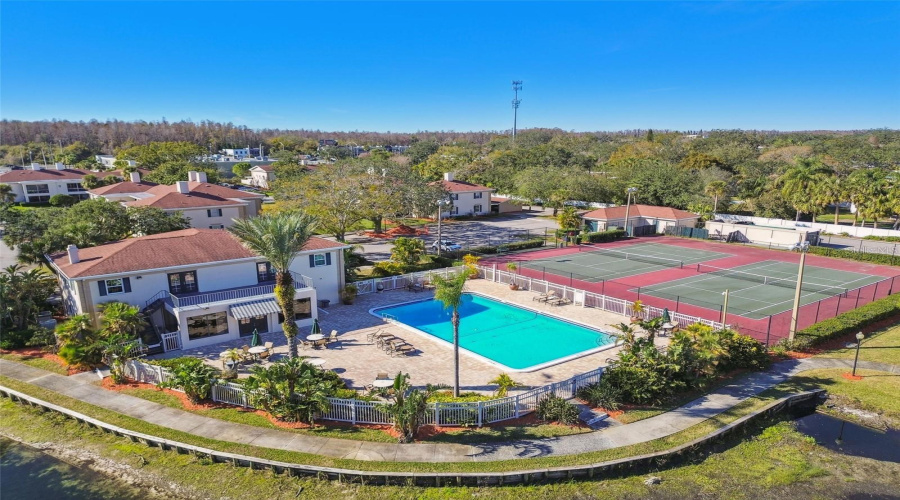 Tampa, Florida 33618, 2 Bedroom Bedrooms, ,2 Bathroombathrooms,Residential,For Sale,Carrollwood,0,Mfrtb8542639