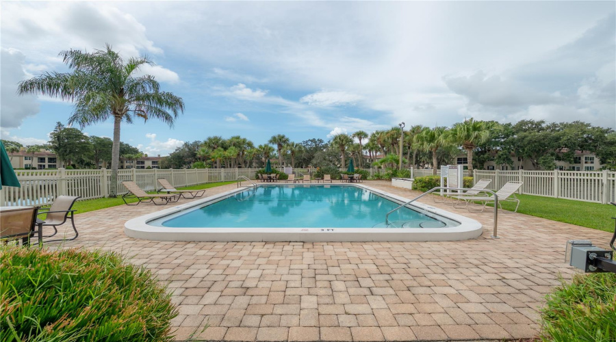 Tampa, Florida 33618, 2 Bedroom Bedrooms, ,2 Bathroombathrooms,Residential,For Sale,Carrollwood,0,Mfrtb8542639