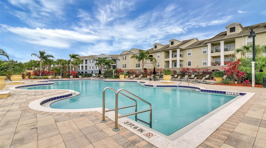 Orlando, Florida 32839, 2 Bedroom Bedrooms, ,2 Bathroombathrooms,Residential,For Sale,Conroy,0,Mfro6436670