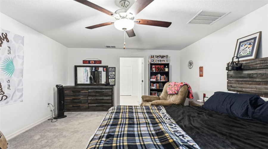 Plant City, Florida 33565, 4 Bedroom Bedrooms, ,2 Bathroombathrooms,Residential,For Sale,Natural Trace,0,Mfrtb8530344
