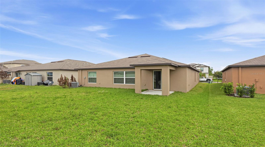 Plant City, Florida 33565, 4 Bedroom Bedrooms, ,2 Bathroombathrooms,Residential,For Sale,Natural Trace,0,Mfrtb8530344