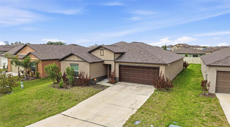 Plant City, Florida 33565, 4 Bedroom Bedrooms, ,2 Bathroombathrooms,Residential,For Sale,Natural Trace,0,Mfrtb8530344