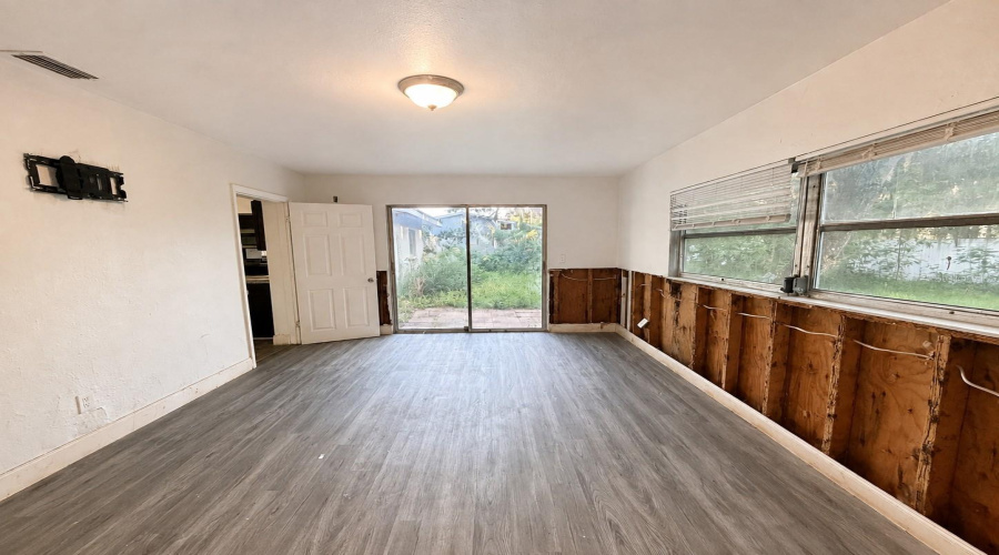 New Port Richey, Florida 34652, 3 Bedroom Bedrooms, ,1 Bathroombathrooms,Residential,For Sale,Dianne,0,Mfrw7888954