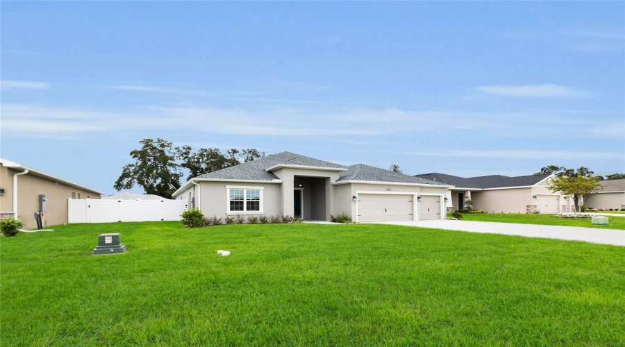 Ocala, Florida 34476, 5 Bedroom Bedrooms, ,3 Bathroombathrooms,Residential,For Sale,107Th,0,Mfrom731035