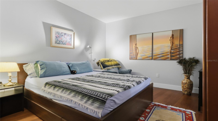 Tampa, Florida 33602, 2 Bedroom Bedrooms, ,2 Bathroombathrooms,Residential,For Sale,12Th,0,Mfrtb8541492