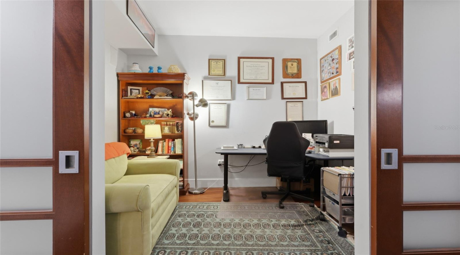 Tampa, Florida 33602, 2 Bedroom Bedrooms, ,2 Bathroombathrooms,Residential,For Sale,12Th,0,Mfrtb8541492