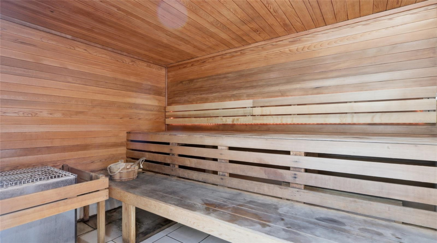 Tampa, Florida 33602, 2 Bedroom Bedrooms, ,2 Bathroombathrooms,Residential,For Sale,12Th,0,Mfrtb8541492