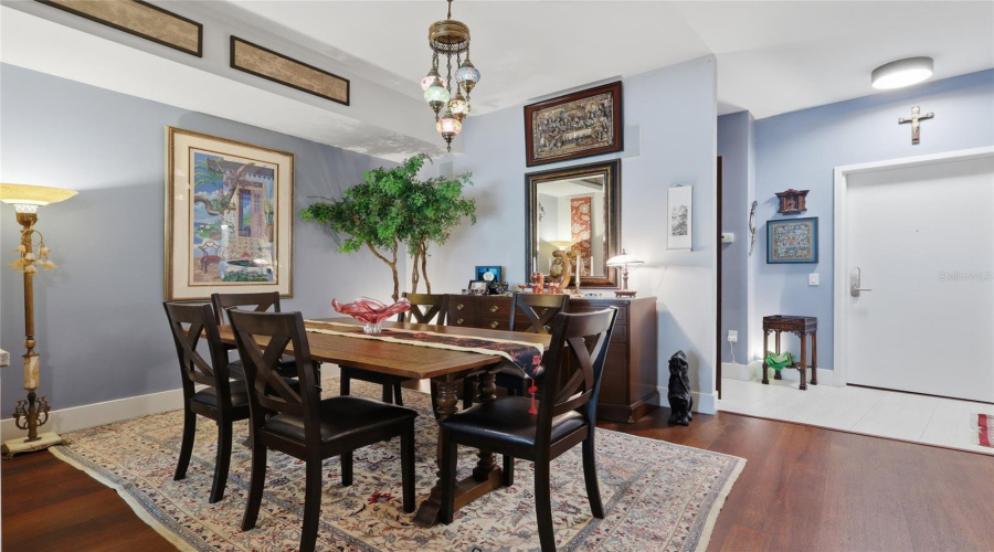 Tampa, Florida 33602, 2 Bedroom Bedrooms, ,2 Bathroombathrooms,Residential,For Sale,12Th,0,Mfrtb8541492