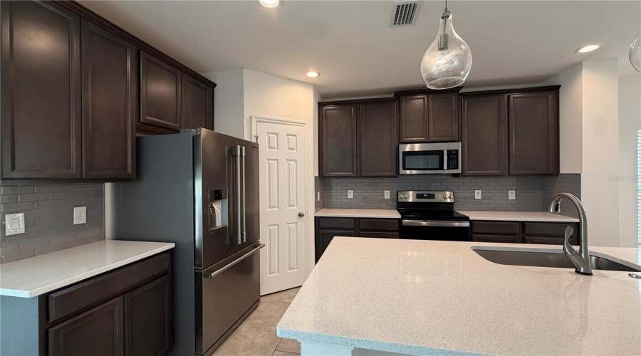 St Cloud, Florida 34771, 5 Bedroom Bedrooms, ,3 Bathroombathrooms,Residential,For Sale,Camilla,0,Mfrs5155673