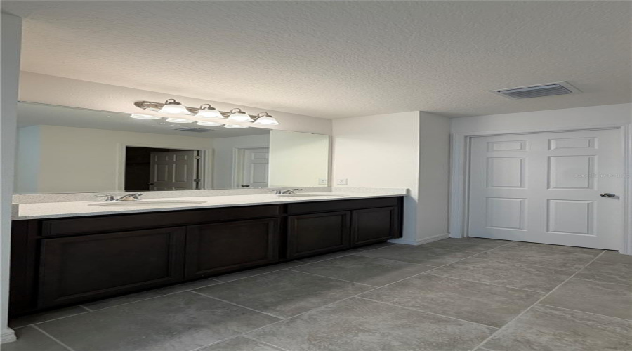St Cloud, Florida 34771, 5 Bedroom Bedrooms, ,3 Bathroombathrooms,Residential,For Sale,Camilla,0,Mfrs5155673