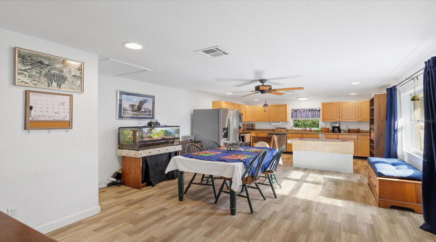Dade City, Florida 33525, 3 Bedroom Bedrooms, ,2 Bathroombathrooms,Residential,For Sale,Clinton,0,Mfrtb8468434
