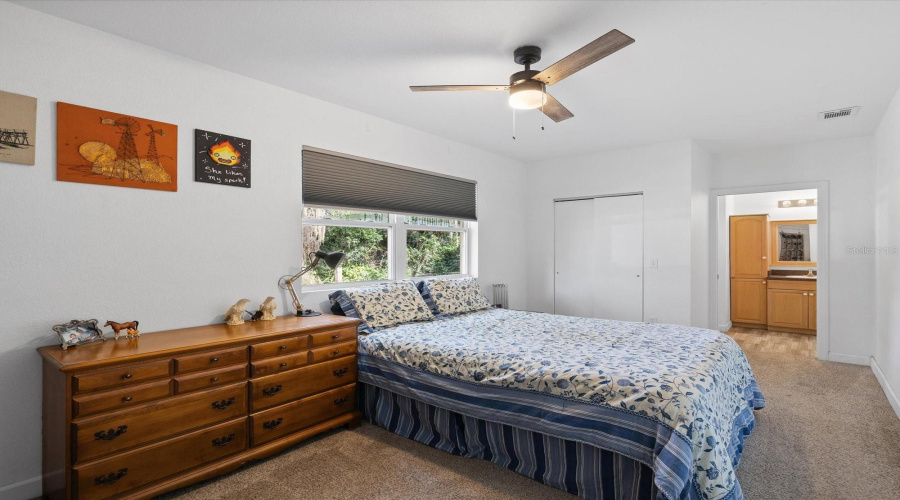 Dade City, Florida 33525, 3 Bedroom Bedrooms, ,2 Bathroombathrooms,Residential,For Sale,Clinton,0,Mfrtb8468434