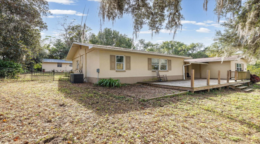 Dade City, Florida 33525, 3 Bedroom Bedrooms, ,2 Bathroombathrooms,Residential,For Sale,Clinton,0,Mfrtb8468434