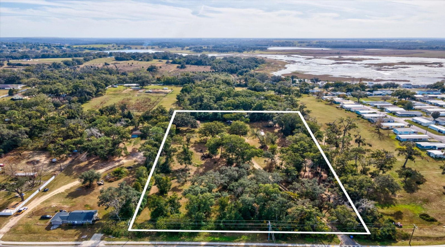 Dade City, Florida 33525, 3 Bedroom Bedrooms, ,2 Bathroombathrooms,Residential,For Sale,Clinton,0,Mfrtb8468434