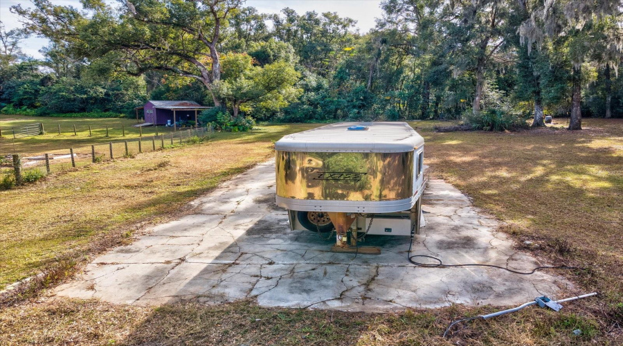 Dade City, Florida 33525, 3 Bedroom Bedrooms, ,2 Bathroombathrooms,Residential,For Sale,Clinton,0,Mfrtb8468434