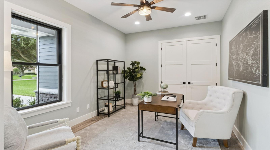 Private Home Office Overlooking The Front Yard