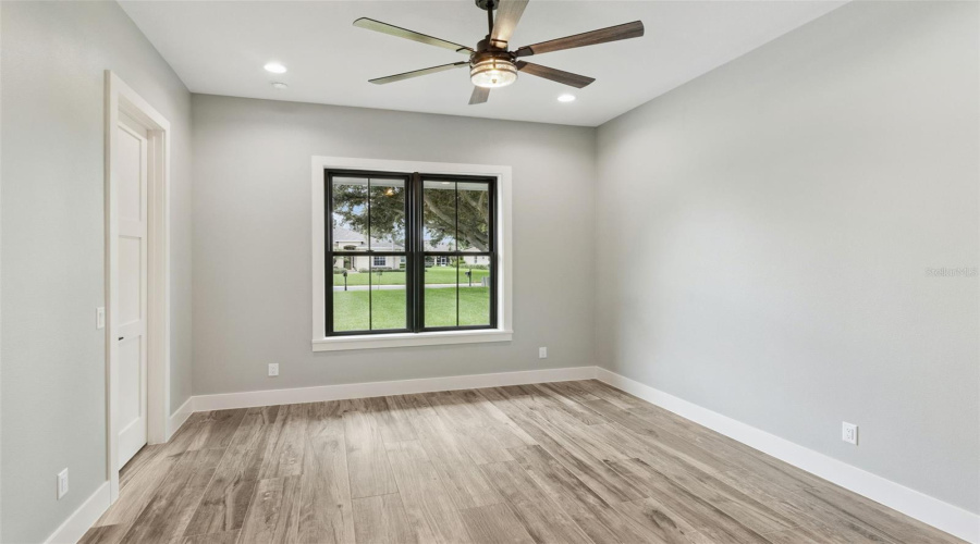 Comfortable Secondary Bedroom