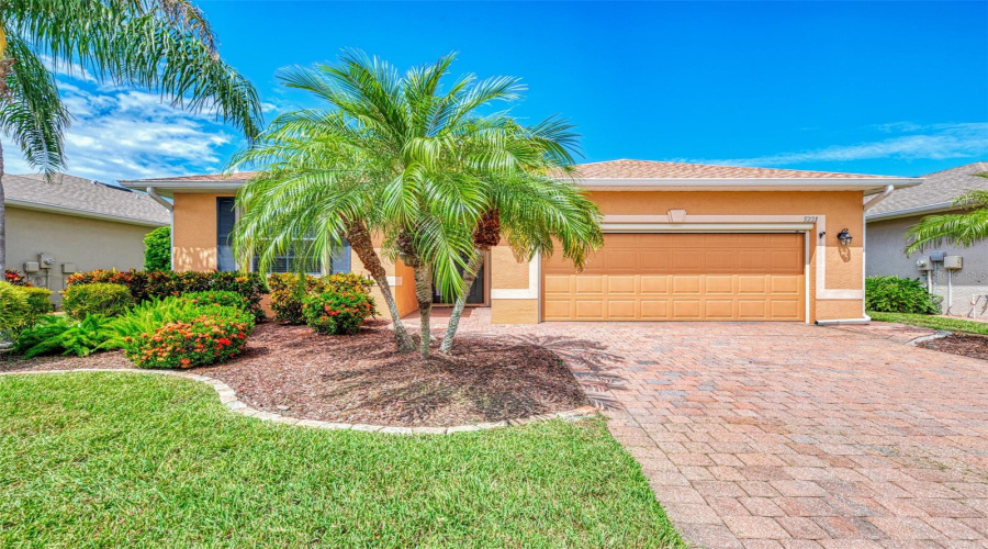 Venice, Florida 34293, 3 Bedroom Bedrooms, ,2 Bathroombathrooms,Residential,For Sale,Canyonland,0,Mfrn6145469