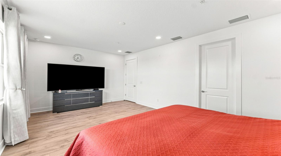 Seminole, Florida 33777, 3 Bedroom Bedrooms, ,2 Bathroombathrooms,Residential,For Sale,Key Haven,0,Mfrtb8542161