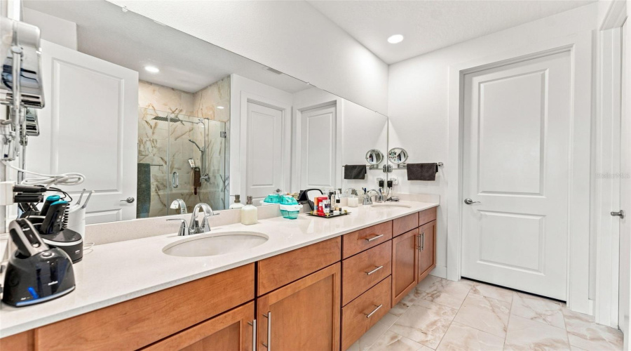 Seminole, Florida 33777, 3 Bedroom Bedrooms, ,2 Bathroombathrooms,Residential,For Sale,Key Haven,0,Mfrtb8542161