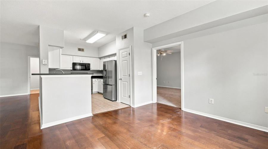 Tampa, Florida 33605, 1 Bedroom Bedrooms, ,1 Bathroombathrooms,Residential,For Sale,Palm,0,Mfrtb8542687