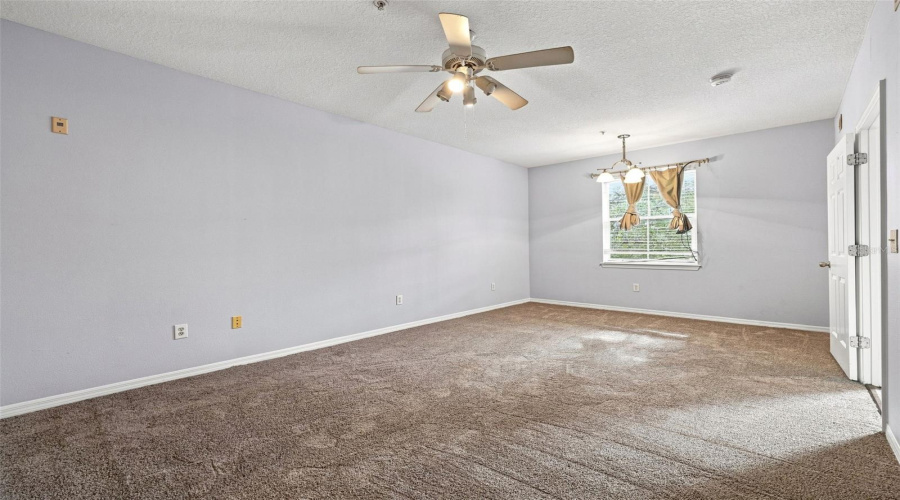 Tampa, Florida 33605, 1 Bedroom Bedrooms, ,1 Bathroombathrooms,Residential,For Sale,Palm,0,Mfrtb8542687