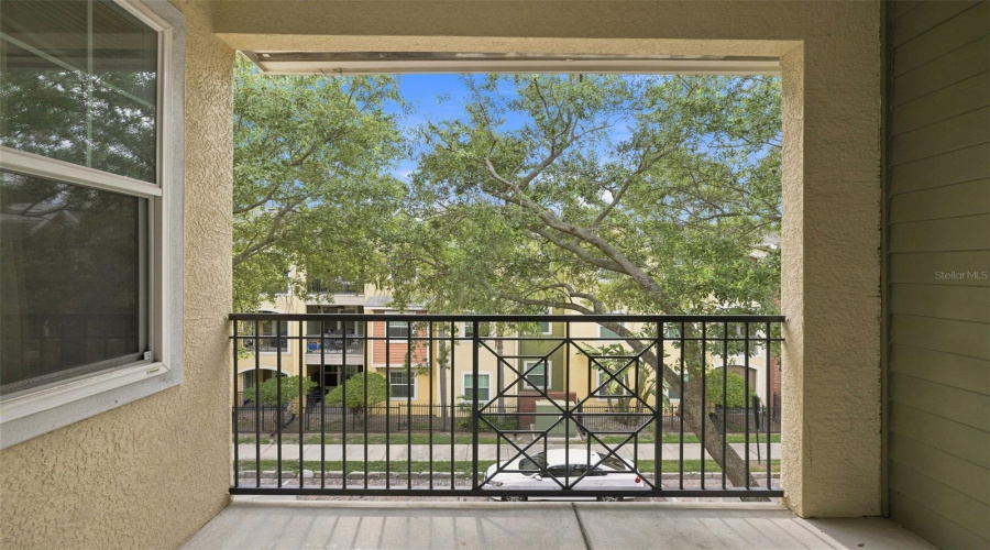 Tampa, Florida 33605, 1 Bedroom Bedrooms, ,1 Bathroombathrooms,Residential,For Sale,Palm,0,Mfrtb8542687