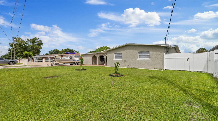 Tampa, Florida 33614, 3 Bedroom Bedrooms, ,2 Bathroombathrooms,Residential,For Sale,Hale,0,Mfrtb8542834