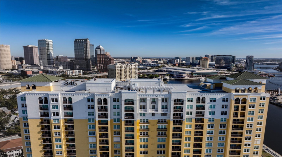 Tampa, Florida 33606, 1 Bedroom Bedrooms, ,1 Bathroombathrooms,Residential,For Sale,Bayshore,0,Mfrtb8473521