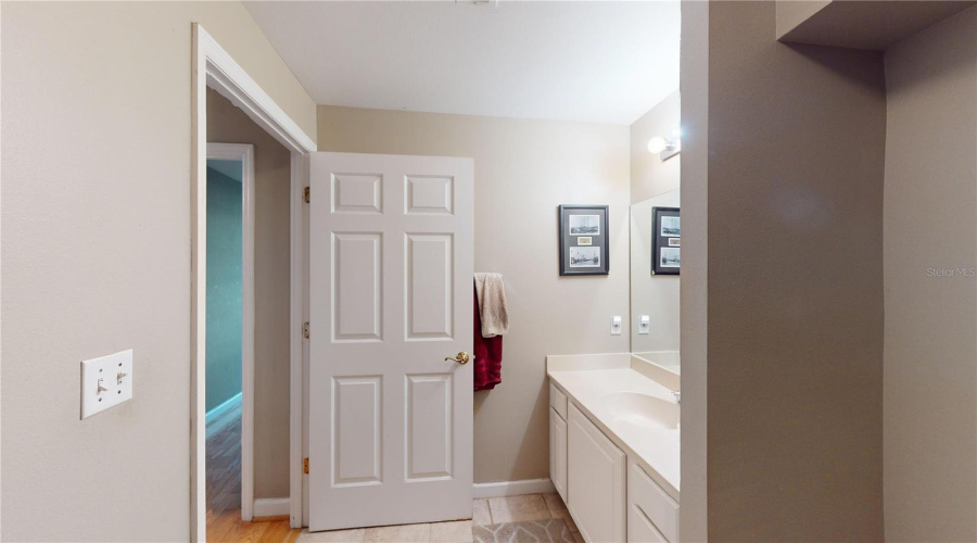 Tampa, Florida 33606, 1 Bedroom Bedrooms, ,1 Bathroombathrooms,Residential,For Sale,Bayshore,0,Mfrtb8473521