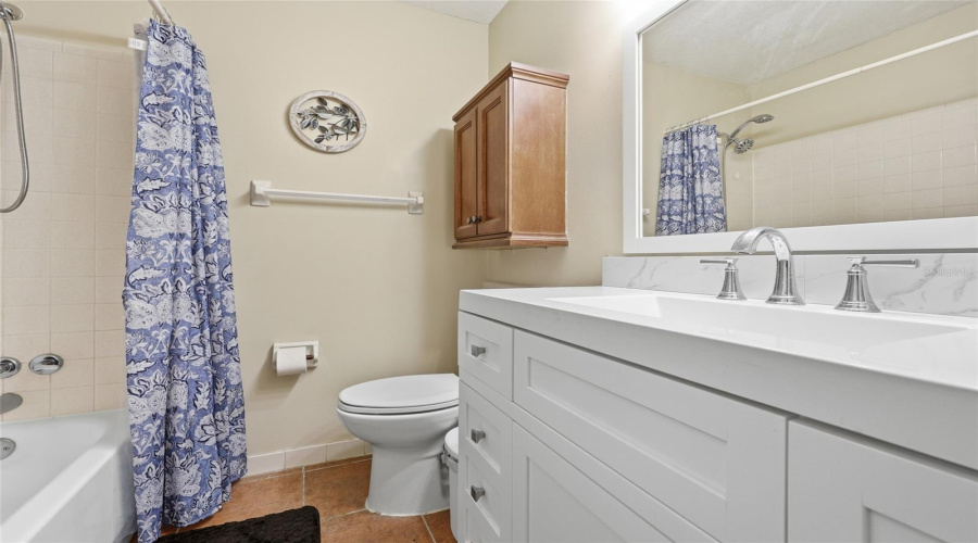 Gainesville, Florida 32653, 3 Bedroom Bedrooms, ,2 Bathroombathrooms,Residential,For Sale,54Th,0,Mfrgc539143